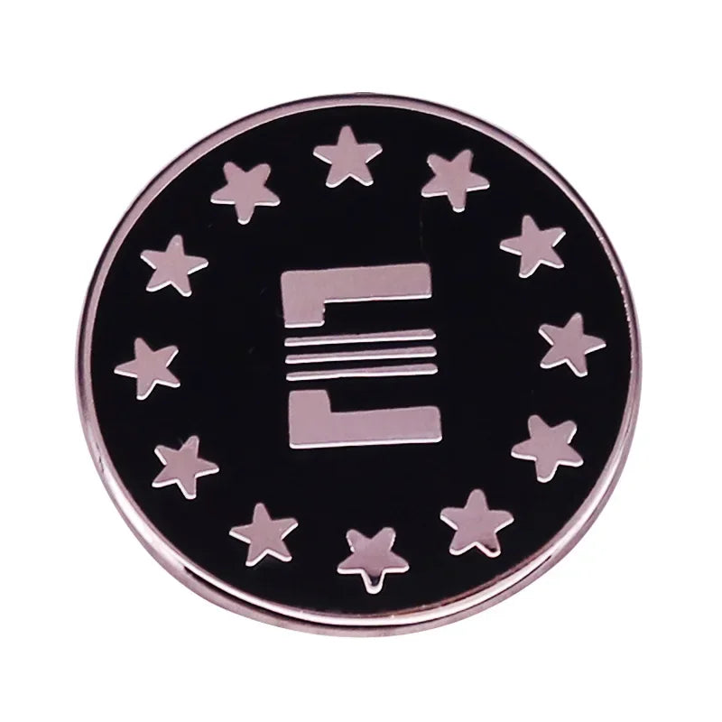 Fallout Brooch Pin - Vault-Tec Enamel Badge for Cosplay & Collectors