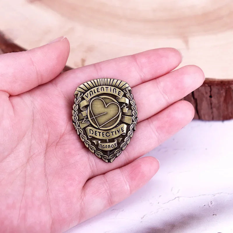 Fallout Brooch Pin - Vault-Tec Enamel Badge for Cosplay & Collectors