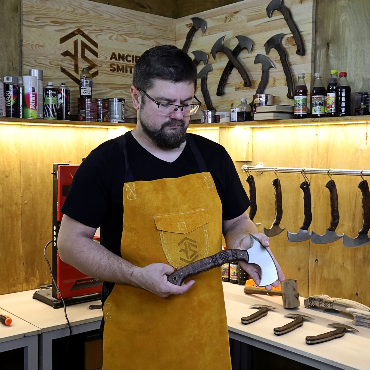 Compact tactical tomahawk "Waya"