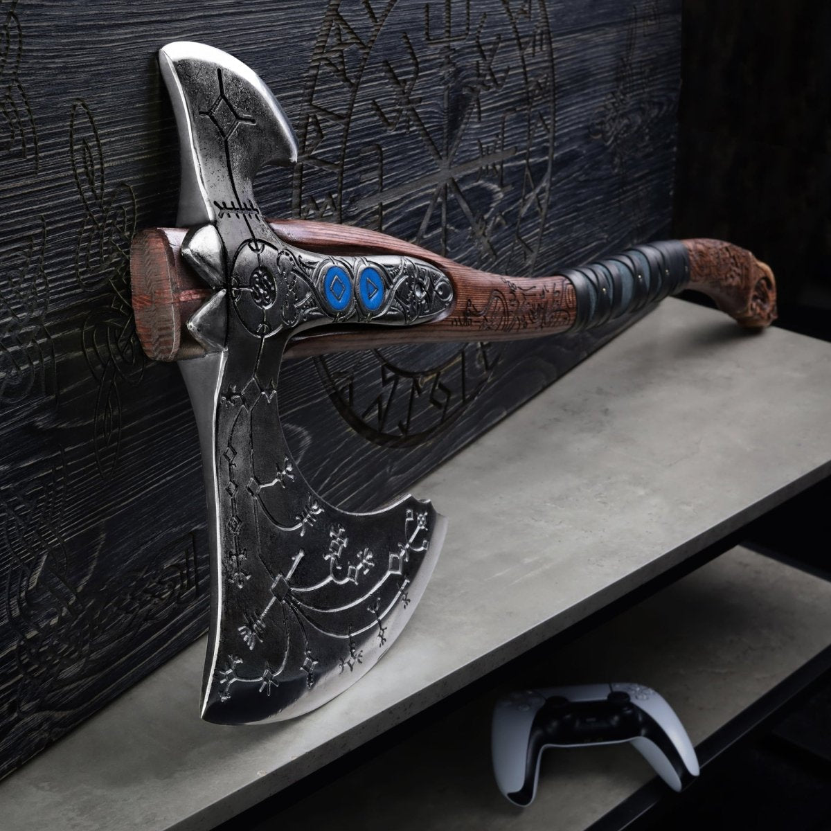 Hand-forged "Ragnarok Kratos axe" with carved handle and Glow-in-the-Dark Runes