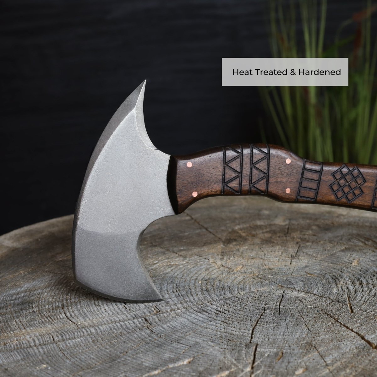 Hand forged tomahawk "Nanook"