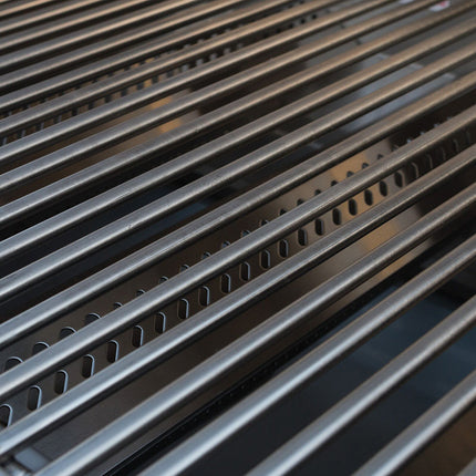 Bull Outlaw 30-Inch 4-Burner Freestanding Gas Grill