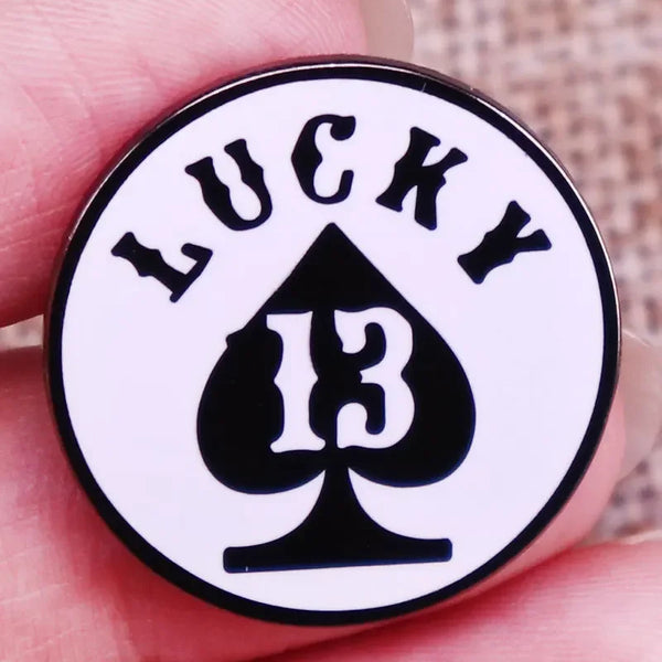 Fallout Brooch Pin - Vault-Tec Enamel Badge for Cosplay & Collectors