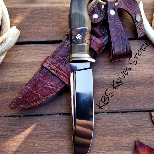 Dawn Stalker – Big hunter knife with mirror-polished D2 steel & walnut-rosewood handle