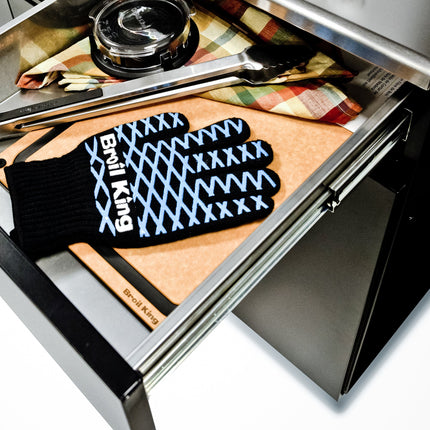 Broil King Baron 590i 5-Burner Gas Grill With Rotisserie & Side Burner - Shadow