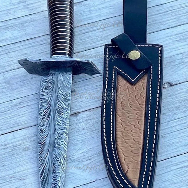 Feather Damascus Bowie Knife