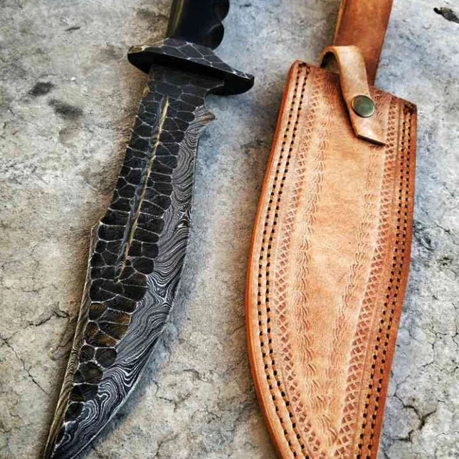 DAMASCUS FORGED BOWIE KNIFE