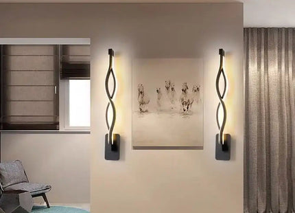 Minimalist Line Art LED Sconce - Black Metal Wall Lamp Decorbites